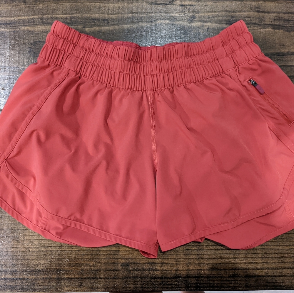Lululemon Tracker LR Shorts 4inch